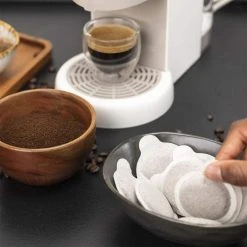 Cecotec, Cafetière à Dosettes Et Café Moulu, Cumbia Capricciosa Whi... -Magasin TROTEC cecotec cafetiere a dosettes et cafe moulu cumbia capricciosa white machine a cafe expresso tres compacte avec 19 bars utili 10276784 26524470 1140x1140